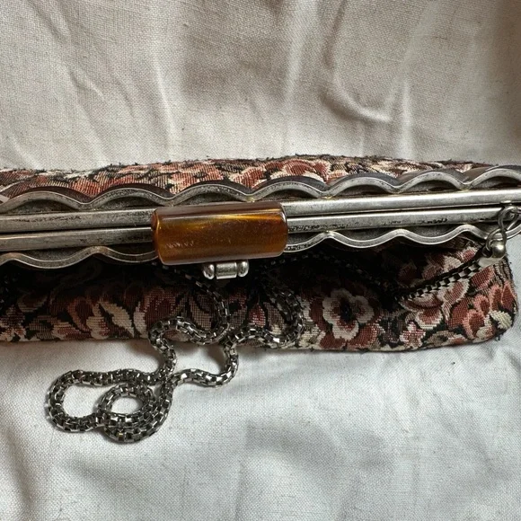 Vintage VTG Floral Tapestry Clutch with Chain Strap - Picture 4 of 15